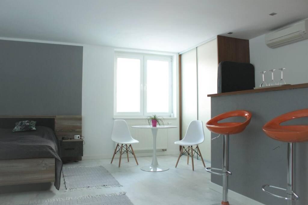 Appartement Apartmán - Dlhé Diely à Bratislava Extérieur photo